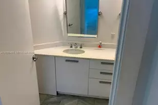1050 Brickell Ave, Miami, FL 33131 - Photo 14