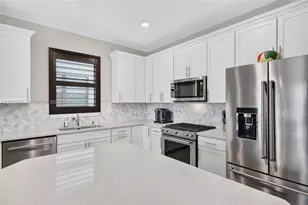 4460 Gramercy Dr, Oakland Park, FL 33309 - Photo 16