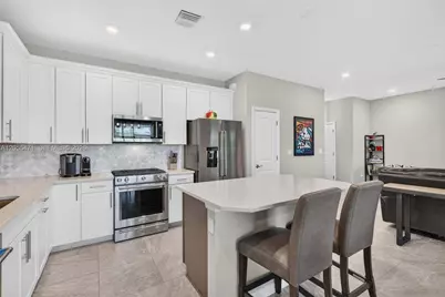 4460 Gramercy Dr, Oakland Park, FL 33309 - Photo 12