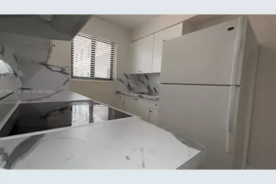 805 W 30th St #10, Hialeah, FL 33012 - Photo 8