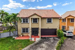 7733 NW 192nd St, Hialeah, FL 33015 - Photo 2