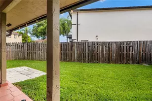 7733 NW 192nd St, Hialeah, FL 33015 - Photo 30