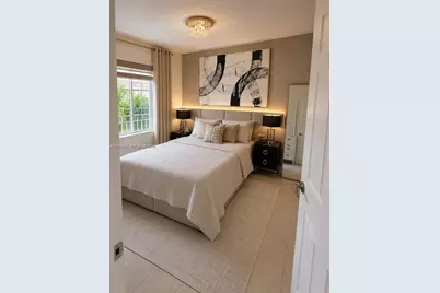 242 E 3rd St #205, Hialeah, FL 33010 - Photo 12