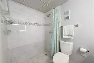 9410 W Flagler St, Miami, FL 33174 - Photo 10