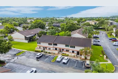 7050 SW 42nd Ct, Davie, FL 33314 - Photo 20