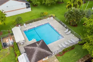 7050 SW 42nd Ct, Davie, FL 33314 - Photo 24
