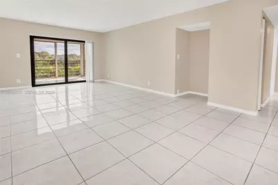 9370 SW 8th St #222, Boca Raton, FL 33428 - Photo 6