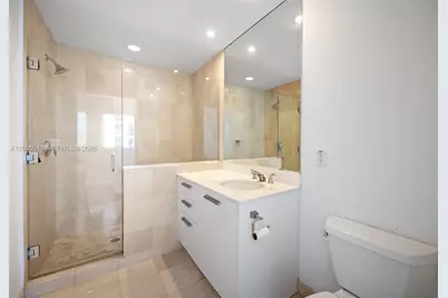 1050 Brickell Ave #3314, Miami, FL 33131 - Photo 20