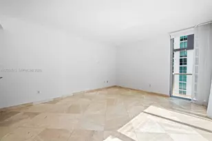 1050 Brickell Ave, Miami, FL 33131 - Photo 18