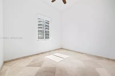 1050 Brickell Ave #3314, Miami, FL 33131 - Photo 12
