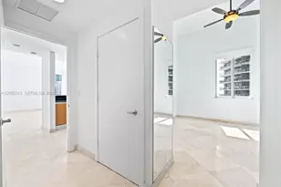 1050 Brickell Ave, Miami, FL 33131 - Photo 16