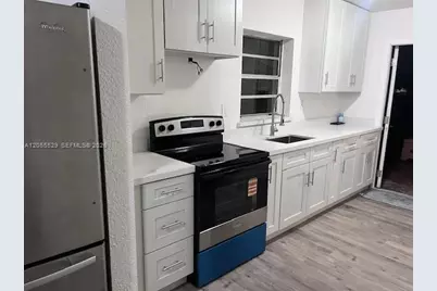 21221 SW 120 Ave, Miami, FL 33177 - Photo 2