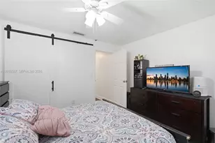 6871 NW 28th St, Sunrise, FL 33313 - Photo 12