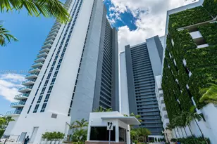 16385 Biscayne Blvd, North Miami Beach, FL 33160 - Photo 2