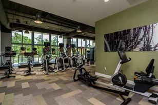 16385 Biscayne Blvd, North Miami Beach, FL 33160 - Photo 42