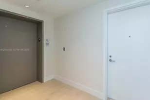 16385 Biscayne Blvd, North Miami Beach, FL 33160 - Photo 6