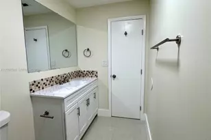 19360 SW 103rd Ct, Cutler Bay, FL 33157 - Photo 16