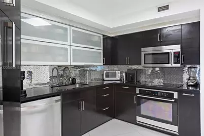 5151 Collins Ave #1420, Miami Beach, FL 33140 - Photo 10