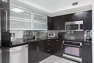 5151 Collins Ave, Miami Beach, FL 33140 - Photo 10