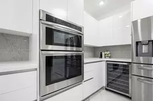 19308 NE 8th Ct, Miami, FL 33179 - Photo 22