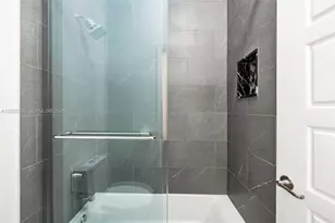 19308 NE 8th Ct, Miami, FL 33179 - Photo 42