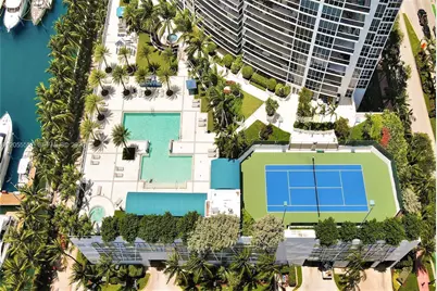 400 Alton Rd #1011, Miami Beach, FL 33139 - Photo 2