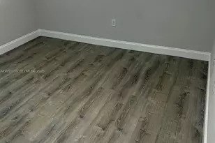 27918 SW 140th Ave, Homestead, FL 33032 - Photo 8