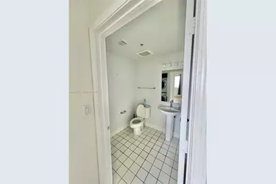 601 NE 36th St #1307, Miami, FL 33137 - Photo 10