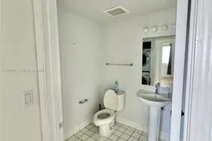 601 NE 36th St, Miami, FL 33137 - Photo 10