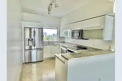 601 NE 36th St #1307, Miami, FL 33137 - Photo 2