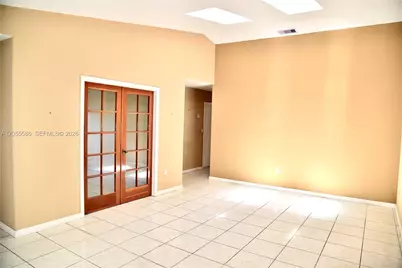 8727 NW 150th Ter, Miami Lakes, FL 33018 - Photo 4