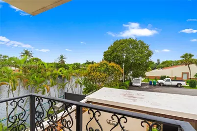 7282 Jacaranda Ln, Miami Lakes, FL 33014 - Photo 44