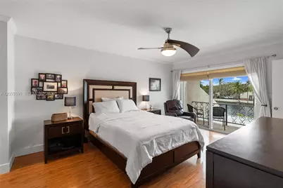 7282 Jacaranda Ln, Miami Lakes, FL 33014 - Photo 40