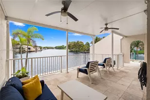 7282 Jacaranda Ln, Miami Lakes, FL 33014 - Photo 54