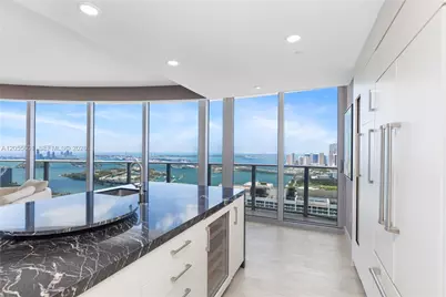 488 NE 18th St #5012, Miami, FL 33132 - Photo 10