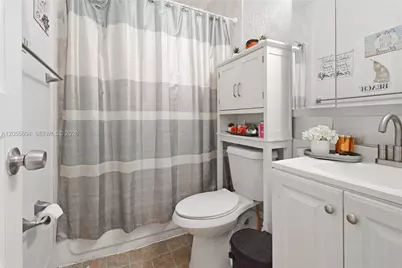 2140 Monroe Ter, Hollywood, FL 33020 - Photo 22