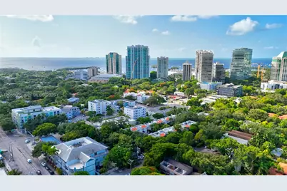 3036 Center St, Miami, FL 33133 - Photo 38