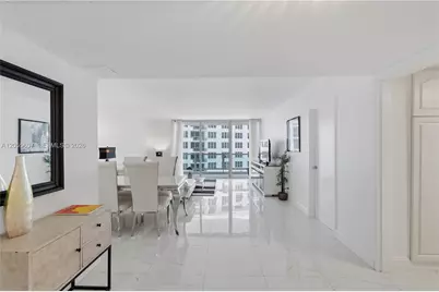 5151 Collins Ave #1027, Miami Beach, FL 33140 - Photo 1
