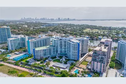 5151 Collins Ave #1027, Miami Beach, FL 33140 - Photo 42