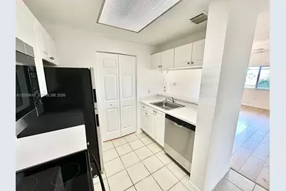 2807 Veronia Dr #301, Palm Beach Gardens, FL 33410 - Photo 6
