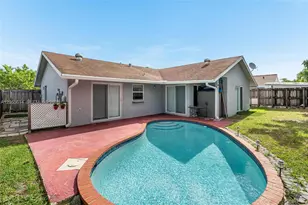 8250 SW 3rd Pl, North Lauderdale, FL 33068 - Photo 24