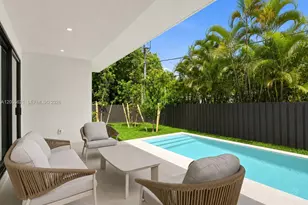1621 SW 11th Terrace, Miami, FL 33135 - Photo 10