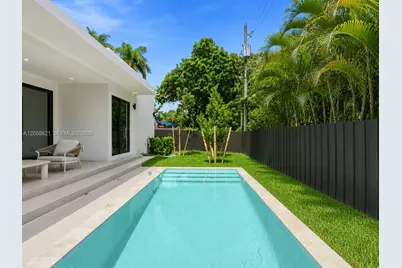 1621 SW 11th Ter, Miami, FL 33135 - Photo 12