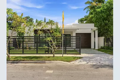 1621 SW 11th Ter, Miami, FL 33135 - Photo 2