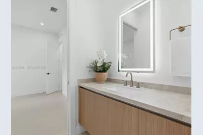 1621 SW 11th Ter, Miami, FL 33135 - Photo 54