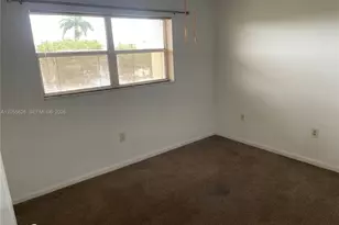 8135 Sunrise Lakes Blvd, Sunrise, FL 33322 - Photo 16