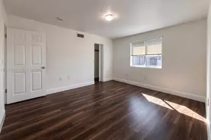 540 NW 7th St, Miami, FL 33136 - Photo 4