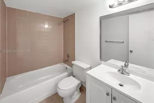 8260 SW 210th St, Cutler Bay, FL 33189 - Photo 10