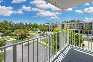8260 SW 210th St, Cutler Bay, FL 33189 - Photo 14