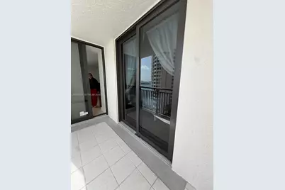 540 Brickell Key Dr #1418, Miami, FL 33131 - Photo 6